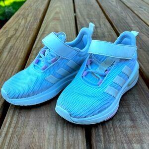 White adidas girls running shoes size 13. Great, used condition.